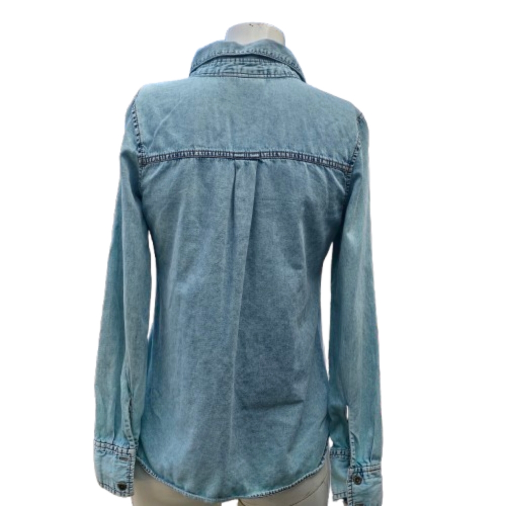 Mudd Light Blue Button Down Shirt with Long Sleeves and Notched Collar Sz M - Picture 5 of 6
